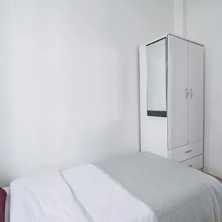 Flat W Sea View And Near Galata Tower דירה